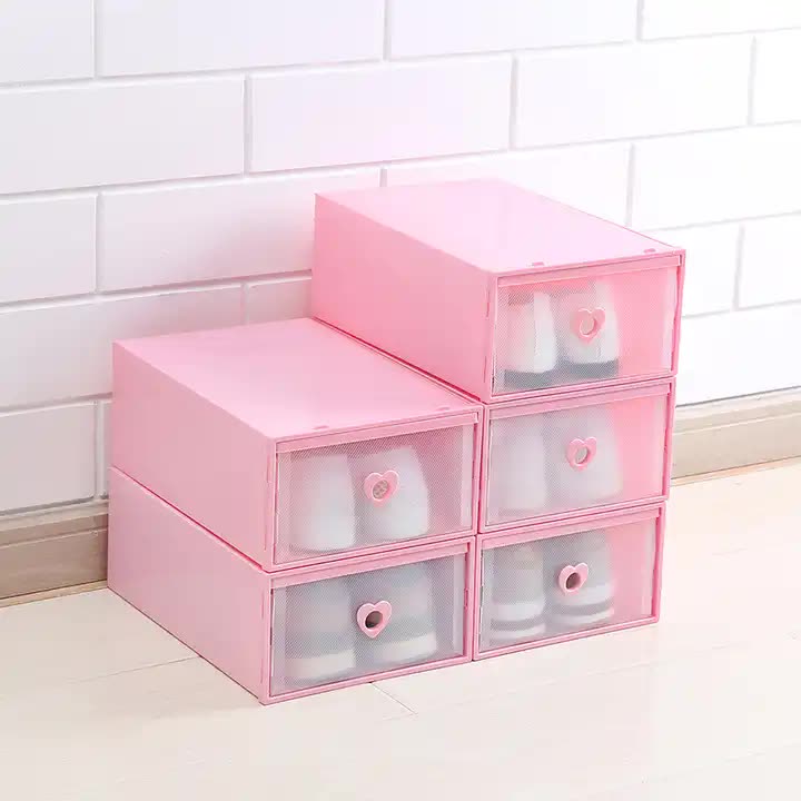 NNEDSZ Stackable Transparent Shoe Storage Boxes with Heart-Shaped Handles (Set of 5) 31*20*12cm Pink