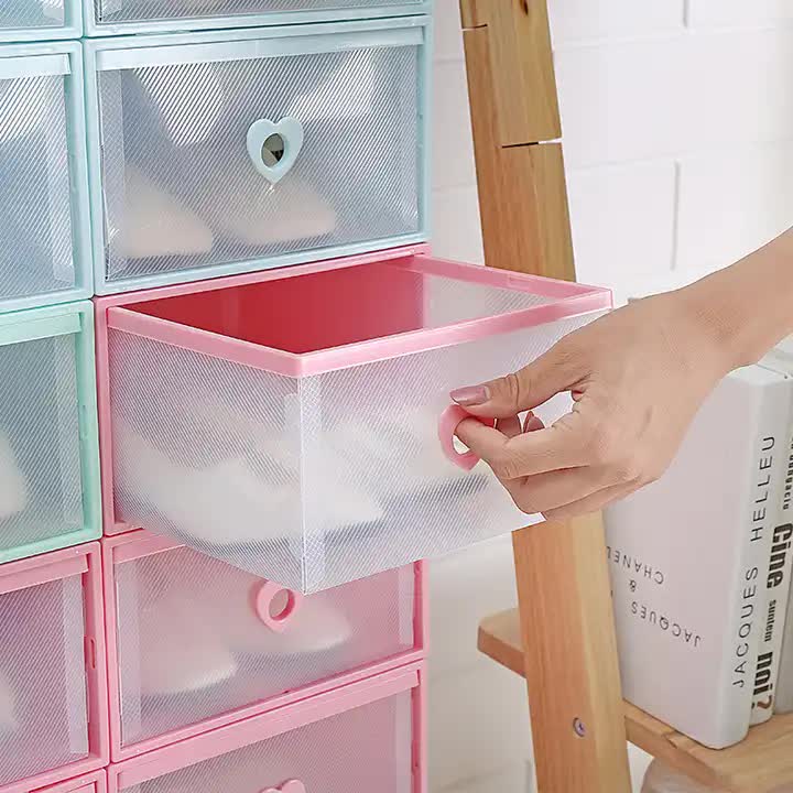 NNEDSZ Stackable Transparent Shoe Storage Boxes with Heart-Shaped Handles (Set of 5) 31*20*12cm Pink